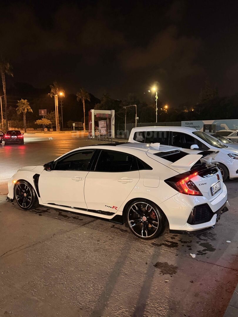 Sahibinden Honda Civic 1.5 i-VTEC Sport Plus 2018 Model Adana 65.000 km Beyaz 2