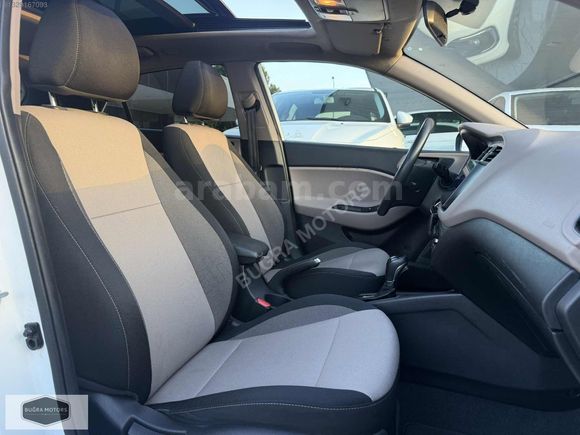 2017 Model Hyundai İ20 1.4 MPI Style Cam Tavan ' Geri Görüş