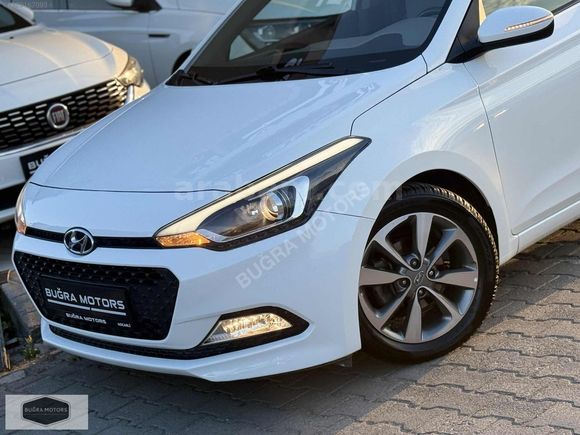 2017 Model Hyundai İ20 1.4 MPI Style Cam Tavan ' Geri Görüş