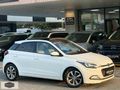 2017 Model Hyundai İ20 1.4 MPI Style Cam Tavan ' Geri Görüş
