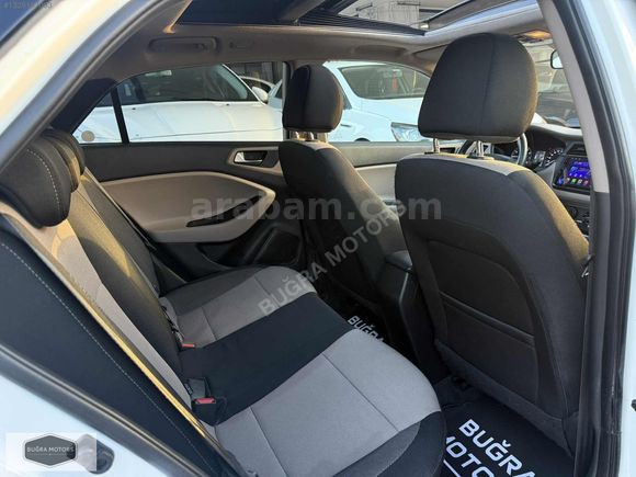 2017 Model Hyundai İ20 1.4 MPI Style Cam Tavan ' Geri Görüş