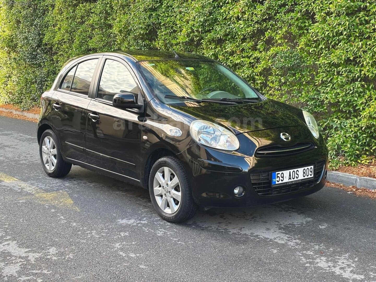 Galeriden Nissan Micra 1.2 Tekna 2011 Model İstanbul 110.000 km Siyah 6
