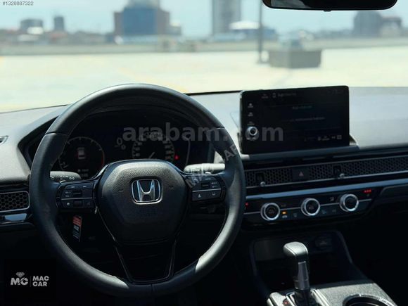 2025 HONDA CIVIC 1.5VTEC ELEGANCE PLUS HATASIZ BOYASIZ 182HP