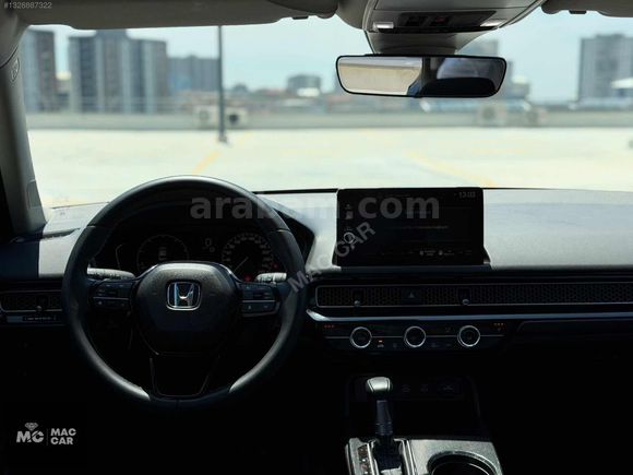 2025 HONDA CIVIC 1.5VTEC ELEGANCE PLUS HATASIZ BOYASIZ 182HP