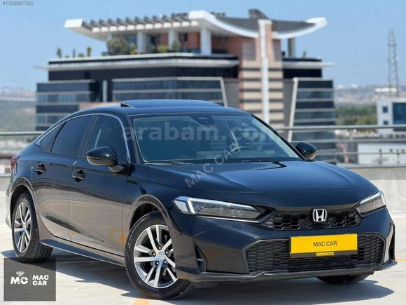 2025 HONDA CIVIC 1.5VTEC ELEGANCE PLUS HATASIZ BOYASIZ 182HP