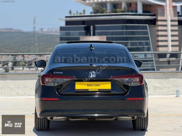 2025 HONDA CIVIC 1.5VTEC ELEGANCE PLUS HATASIZ BOYASIZ 182HP