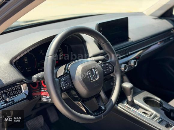 2025 HONDA CIVIC 1.5VTEC ELEGANCE PLUS HATASIZ BOYASIZ 182HP