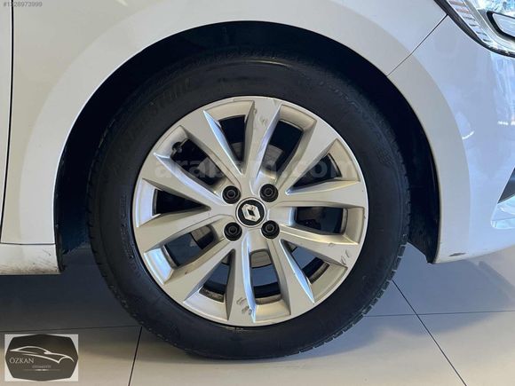 2023 MODEL RENAULT CLİO 1.0 TCE TOUCH 90 HP SERVİS BAKIMLI