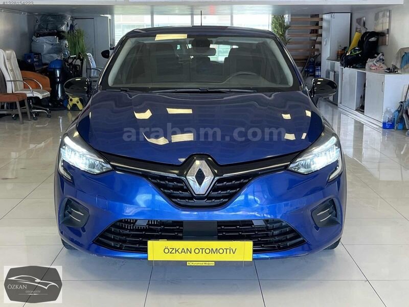 Galeriden Renault Clio 1.0 TCe Touch 2023 Model İstanbul 98.000 km Mavi