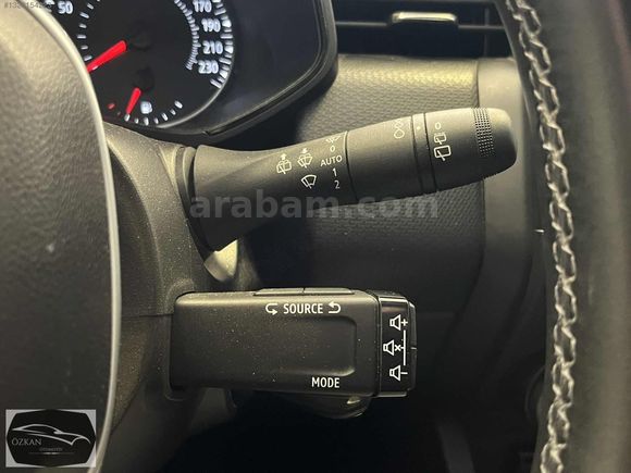 2023 MODEL RENAULT CLİO 1.0 TCE TOUCH 90 HP SERVİS BAKIMLI
