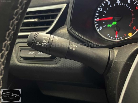 2023 MODEL RENAULT CLİO 1.0 TCE TOUCH 90 HP SERVİS BAKIMLI