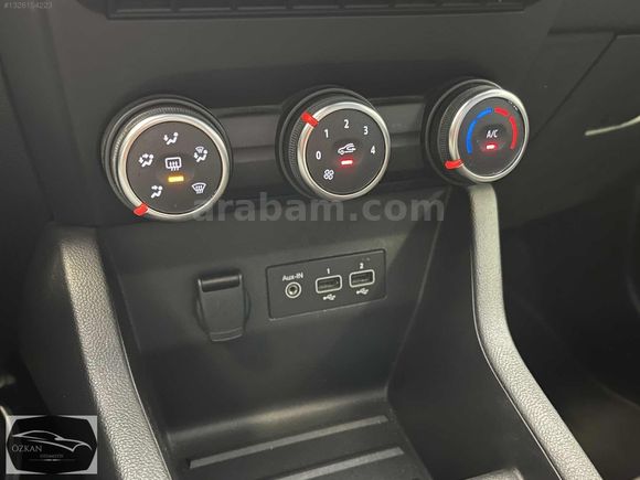 2023 MODEL RENAULT CLİO 1.0 TCE TOUCH 90 HP SERVİS BAKIMLI