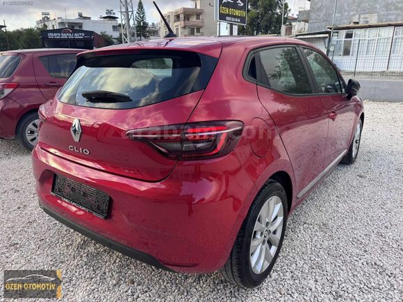 2023 RENAULT CLİO 1.0 TCE TOUCH BAKIMLI SADECE 81.000 KM