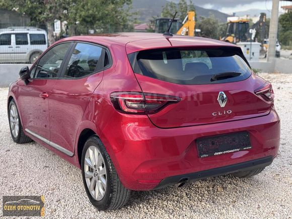 2023 RENAULT CLİO 1.0 TCE TOUCH BAKIMLI SADECE 81.000 KM