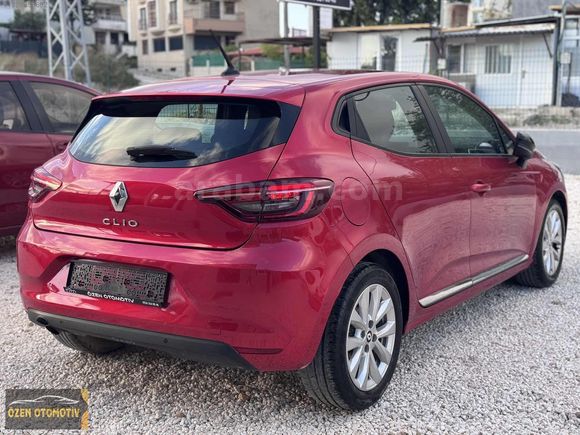 2023 RENAULT CLİO 1.0 TCE TOUCH BAKIMLI SADECE 81.000 KM