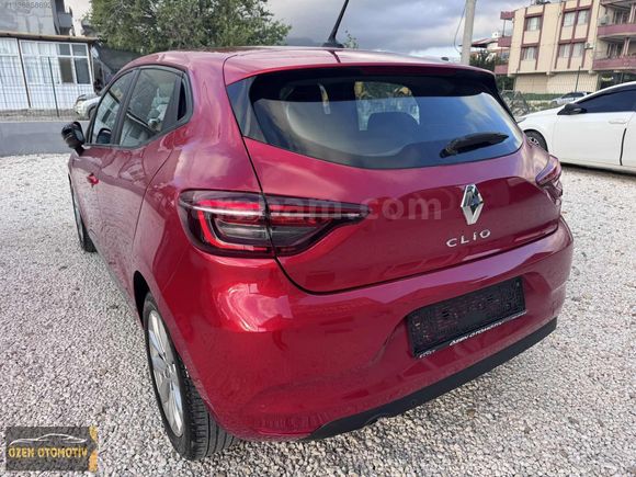 2023 RENAULT CLİO 1.0 TCE TOUCH BAKIMLI SADECE 81.000 KM