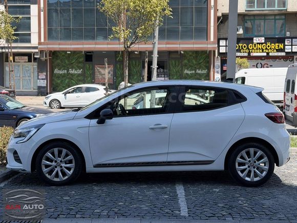 ALN AUTO / 2023 CLİO TOUCH / CAR PLAY / SERVİS BAKIMLI /