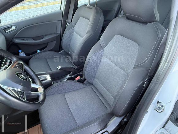 **RENAULT CLIO 1.0 TCE TOUCH X-TRONIC 2020 100 HP**