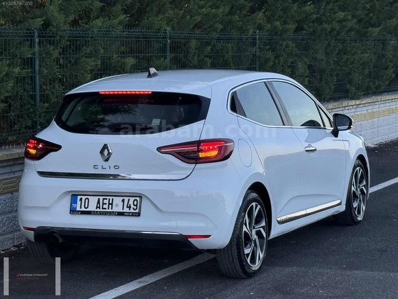 **RENAULT CLIO 1.0 TCE TOUCH X-TRONIC 2020 100 HP**