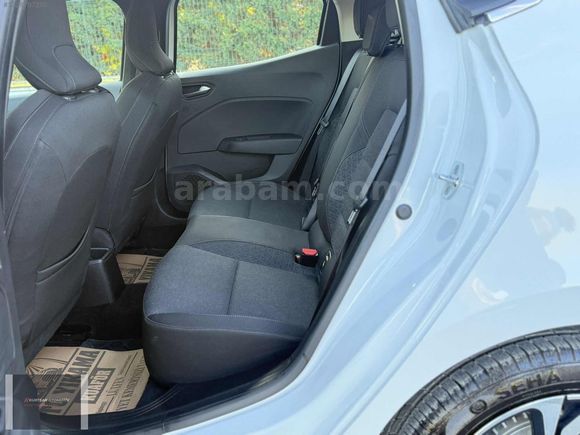 **RENAULT CLIO 1.0 TCE TOUCH X-TRONIC 2020 100 HP**