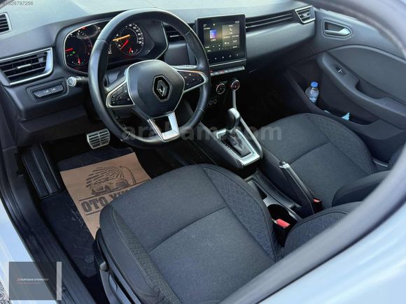 **RENAULT CLIO 1.0 TCE TOUCH X-TRONIC 2020 100 HP**