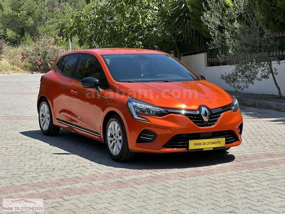 PARK35' DEN 2022 MODEL RENAULT CLIO 1.0 TCE TOUCH LANSMAN