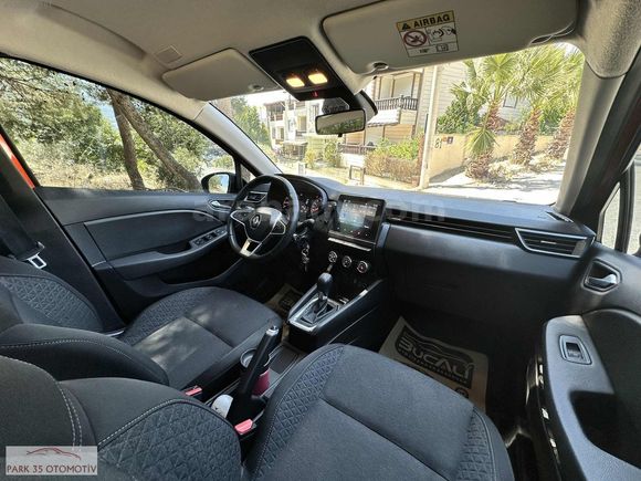 PARK35' DEN 2022 MODEL RENAULT CLIO 1.0 TCE TOUCH LANSMAN
