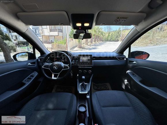 PARK35' DEN 2022 MODEL RENAULT CLIO 1.0 TCE TOUCH LANSMAN