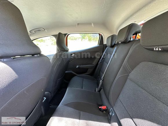 PARK35' DEN 2022 MODEL RENAULT CLIO 1.0 TCE TOUCH LANSMAN