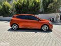 PARK35' DEN 2022 MODEL RENAULT CLIO 1.0 TCE TOUCH LANSMAN