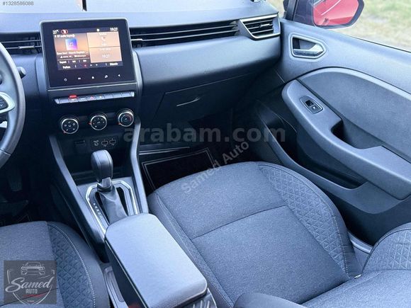 HATASIZ BOYASIZ 2023 CLİO 1.0 TCE 50 BİN'DE SERVİS BAKIMLI