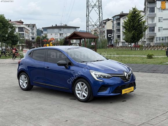 OTOMATİK HATASIZ BOYASIZ 35 BİN KM DE CLIO