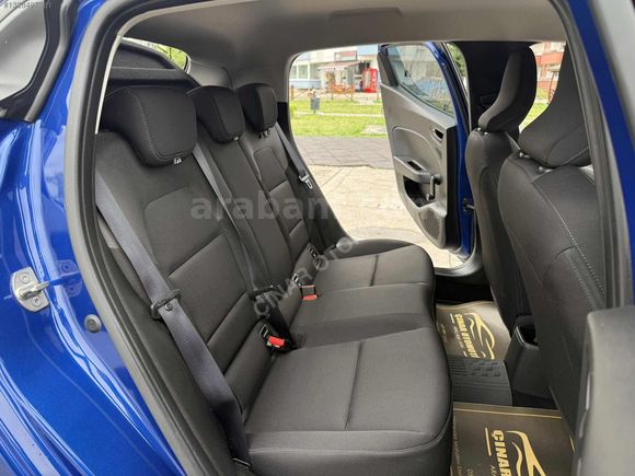 OTOMATİK HATASIZ BOYASIZ 35 BİN KM DE CLIO