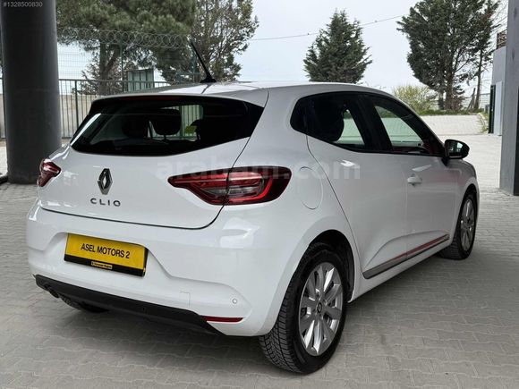 2023 CLIO TOUCH HATASIZ DEĞİŞENSİZ DÜŞÜK KM SERVİS BAKIMLI