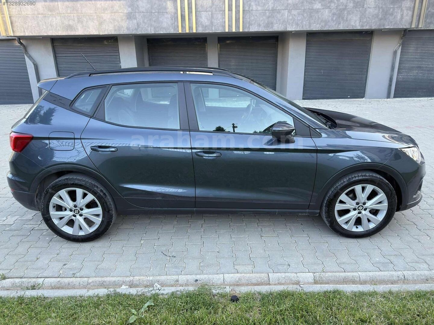 Galeriden Seat Arona 1.0 EcoTSI Style 2021 Model Eskişehir 121.000 km Füme 7