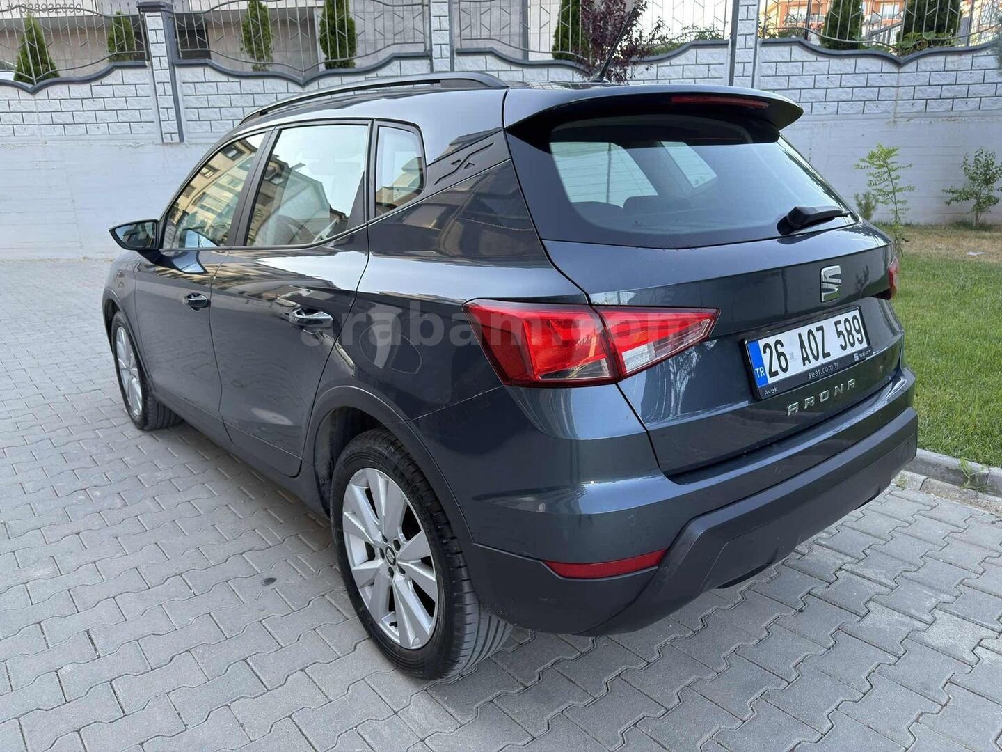 Galeriden Seat Arona 1.0 EcoTSI Style 2021 Model Eskişehir 121.000 km Füme 4