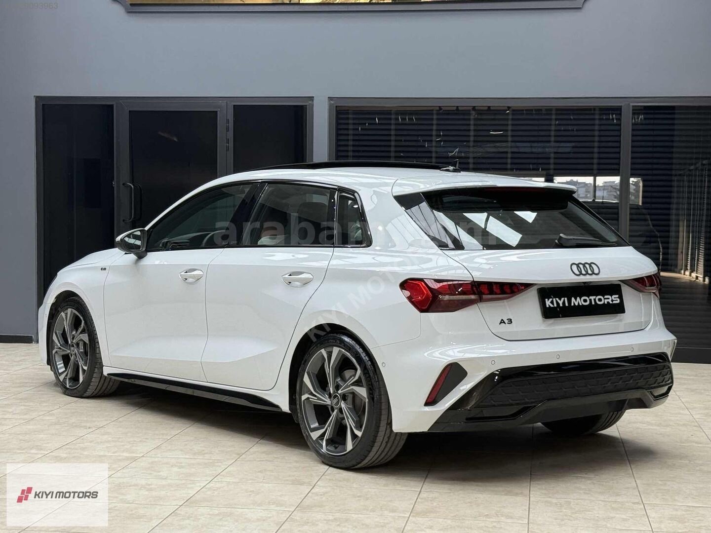 Galeriden Audi A3 Sportback 35 TFSI S-Line 2025 Model Çanakkale 6.822 km Beyaz 4