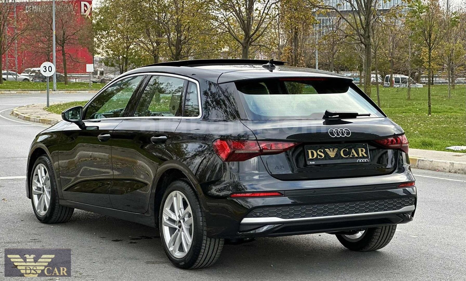 Galeriden Audi A3 Sportback 35 TFSI Advanced 2025 Model İstanbul 10.000 km Siyah 7