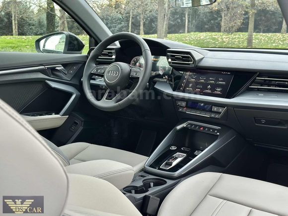 DS CAR'DAN 2025 AUDİ A3 SPORTBACK ADVANCED E.BAGAJ HATA/BOYASIZ