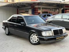 MERKA MOTORS'DAN+1990+200E+KLİMA+SUNROOF+TEKEL+BAKIMLI+MASRAFSIZ
