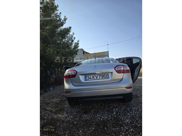 TEMİZ AİLE ARABASI