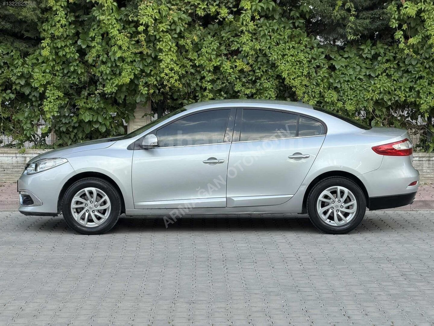 Galeriden Renault Fluence 1.5 dCi Icon 2013 Model Konya 300.000 km Gri 7