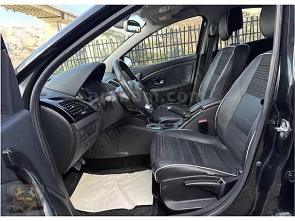 2015 179.000 KM İCON OTOMATİK VİTES TEK PARÇA BOYALI