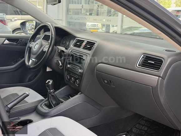 VW JETTA 1.6 TDI COMFORTLİNE 2012 MODEL MANUEL
