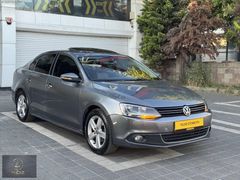 2012 JETTA 1.6TDI SANRUFLU / FARYIKAMA/ DERİ DÖŞEME/BAKIMLI TEMZ