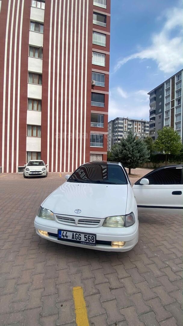 Sahibinden Toyota Carina 2.0 GLi 1997 Model Malatya 262.000 km Beyaz 2