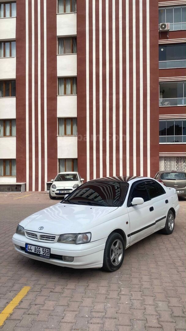Sahibinden Toyota Carina 2.0 GLi 1997 Model Malatya 262.000 km Beyaz 1