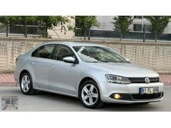 Pekcici |BAKIMLI-2012 VW JETTA 1.6 TDI 7 İLERİ DSG-COMFORTLİNE