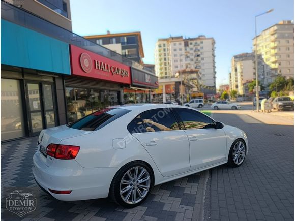 DEMİR OTOMOTİVDEN 2014 MODEL 1 PARÇA BOYALI JETTA