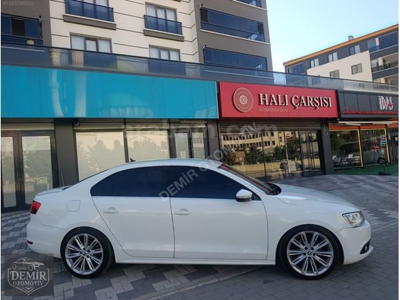 DEMİR OTOMOTİVDEN 2014 MODEL 1 PARÇA BOYALI JETTA